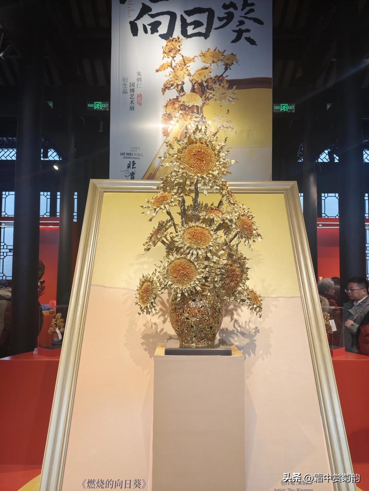 我一直觉得，兄弟姐妹过得好，真的没必要嫉妒，反而该打心底里为他们高兴。
 
我们