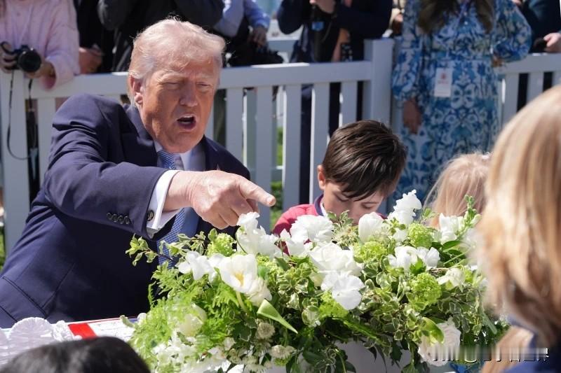 【美伊直接谈判前夕，特朗普发帖宣布“世界重置”】
华盛顿时间2026年4月10日