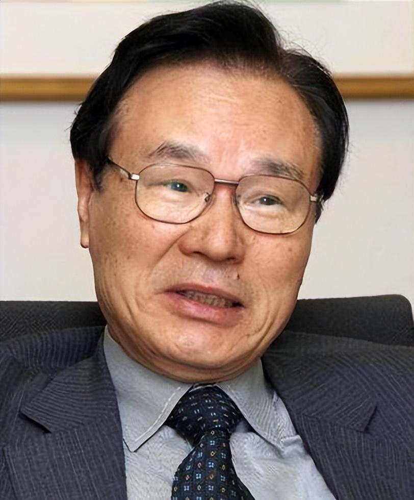 *日本右翼现在心里那个美 —— 他们认定，中国迟早会放高市早苗一马！
就在这之前