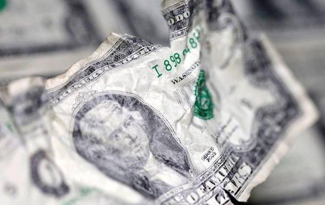 一个危险的信号：外资正在疯狂抄底中国核心资产！



2025年全球金融格局动荡