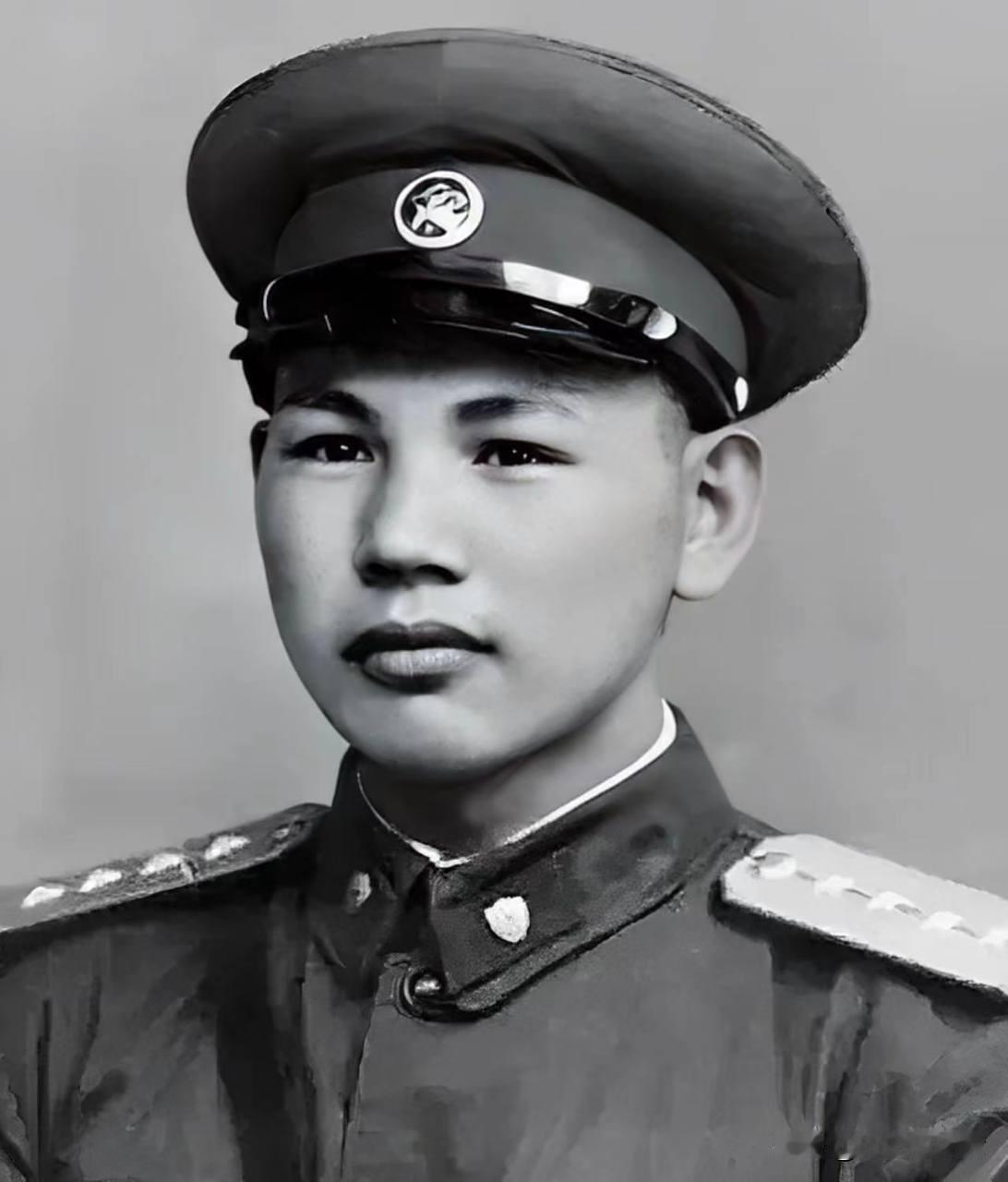 没听见撤退命令的小战士：16岁"小豆子"独战日军中队，一枪封神
 
1945年春