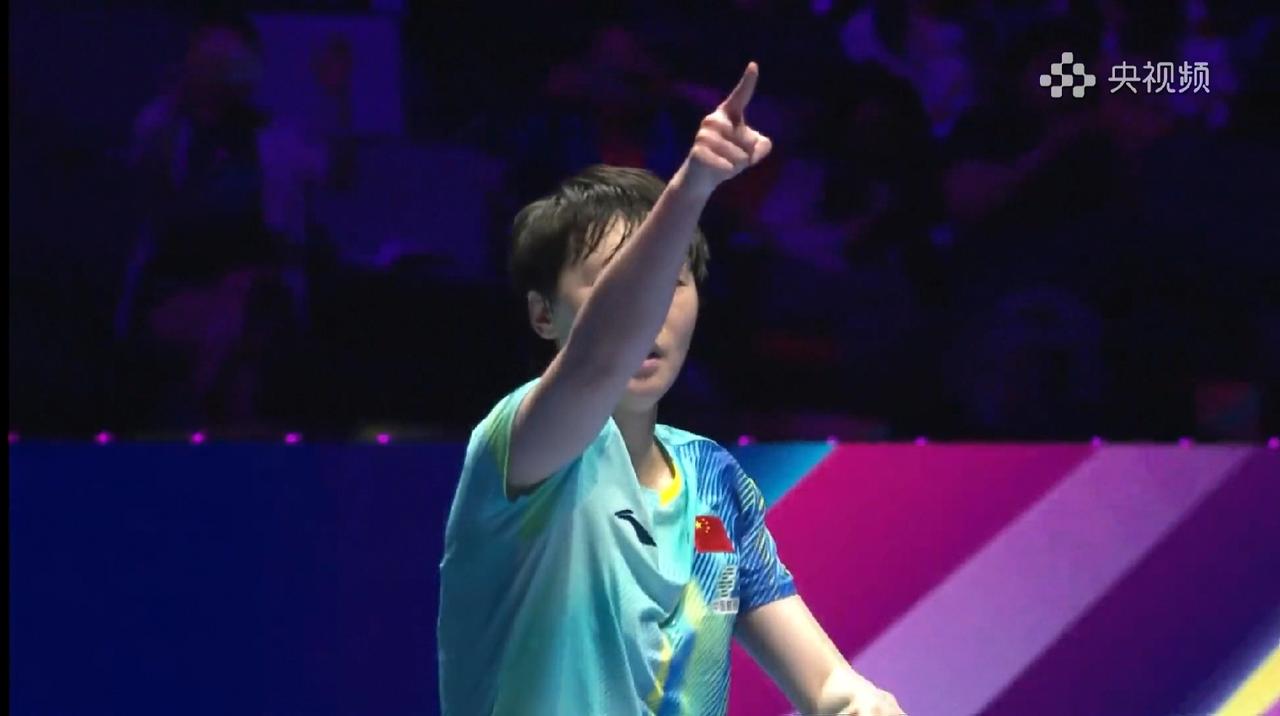 王曼昱终于以4:2的比分战胜了桥本帆乃香，但是这场比赛打的并不是很顺利，在前四局