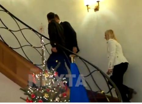 【泽连斯基已抵达布鲁塞尔，将与吕特举行会晤。 他们将首先举行一对一会谈，随后与欧