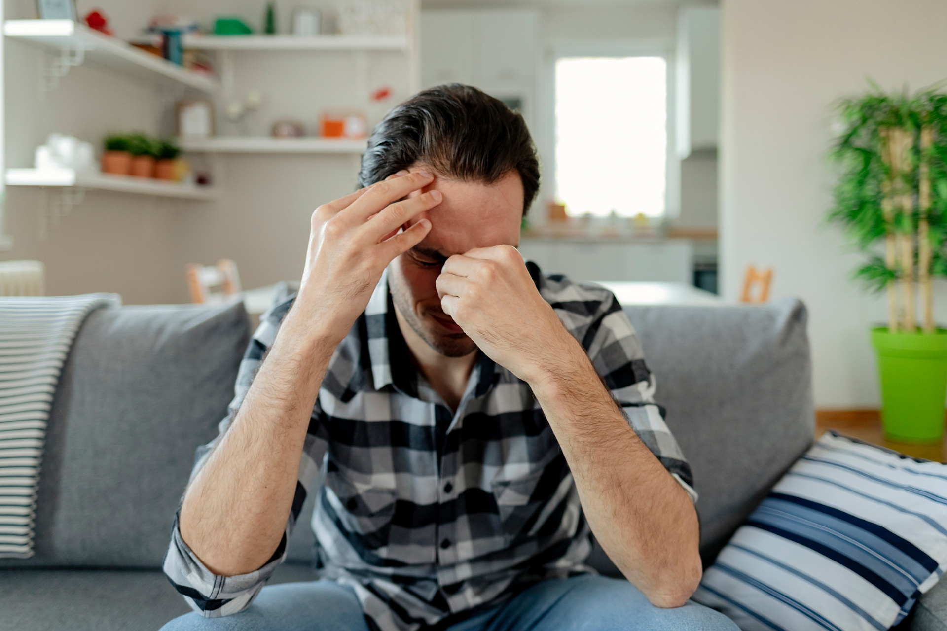 豆包 消极怠工 让你生成10张图片，你就整出了两张就休息了。。。看到这个吐槽，只