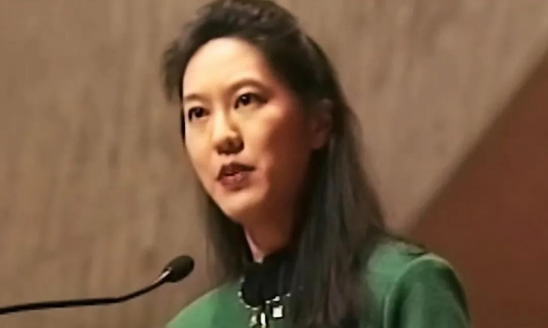 2005年，歌手丛飞身患癌症去世，停止资助了183名贫困儿童。

胃癌晚期的歌手