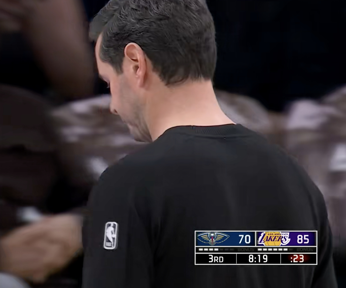 湖人暂停！85-70，只领先15分了.... 鹈鹕vs湖人