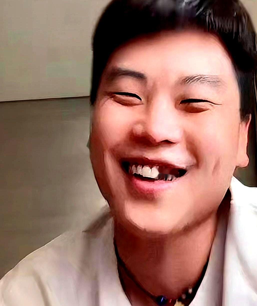 "再拿我以前那拍子打，头发都保不住！"这话是马琳自己说的，他现在可是国乒女队主帅