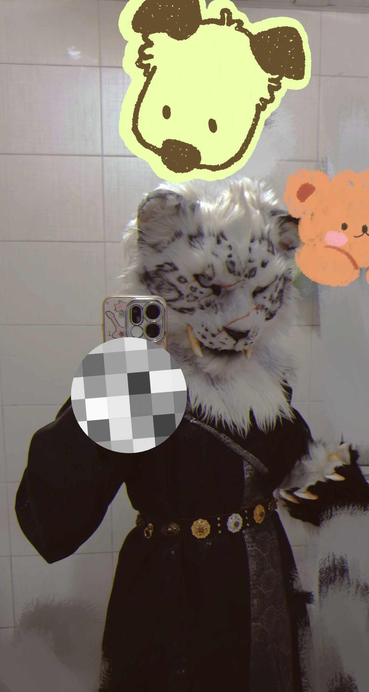 为了自拍变成了独臂战神
兽装 furry 被自己帅死 写实兽装