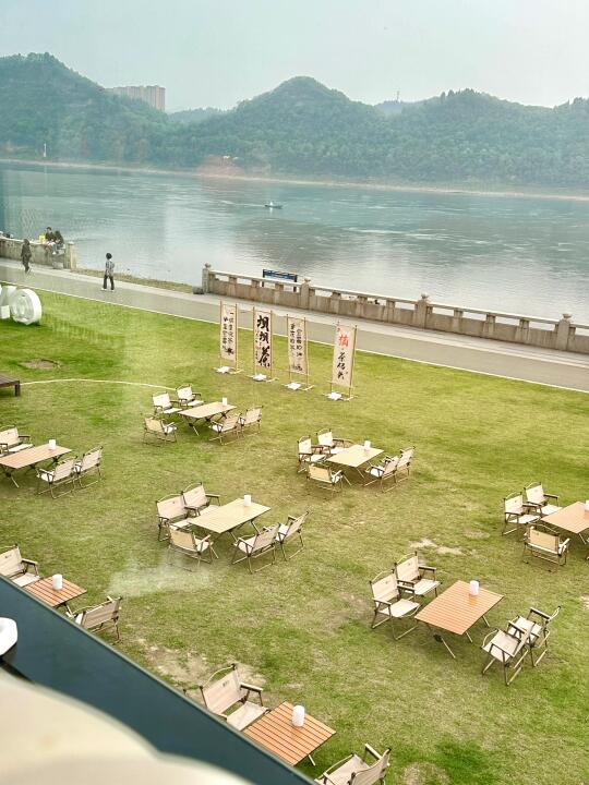 真的好爱宜昌人民的精神状态。。。。。。