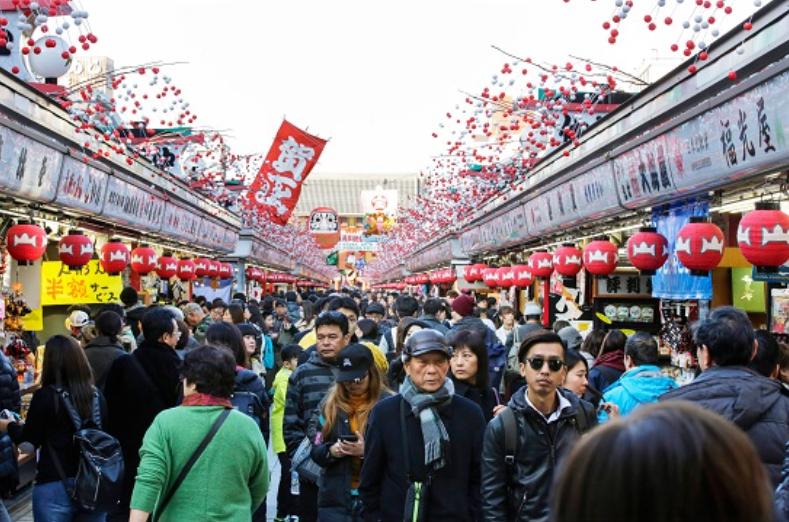 中国游客涌入日本，但出手不再阔绰，日媒彻底急了。

9月10日，日媒感叹“中国访