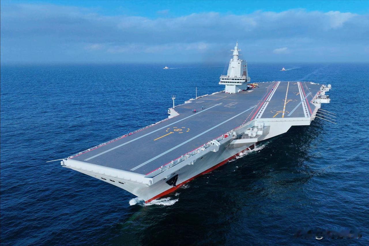 2. 中国官宣：福建舰入列迈入三航母时代 更多改进型航母将登场：2025年11月