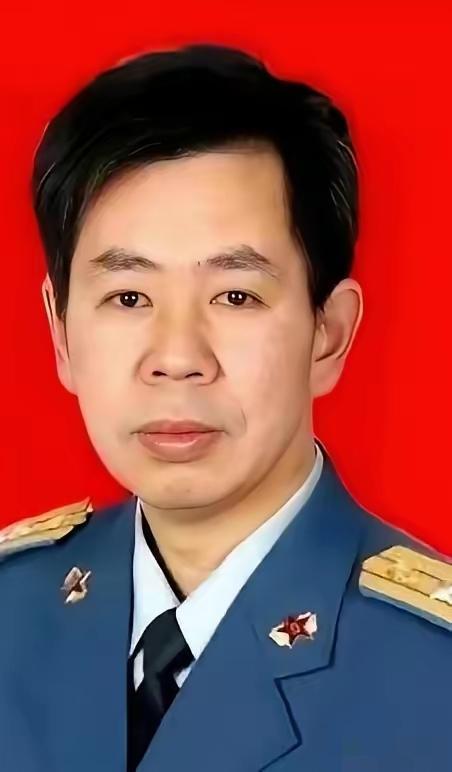 不可思议！
导弹刚竖起来，还没等点火，几万公里外的屏幕上，可能一个红点就亮了。