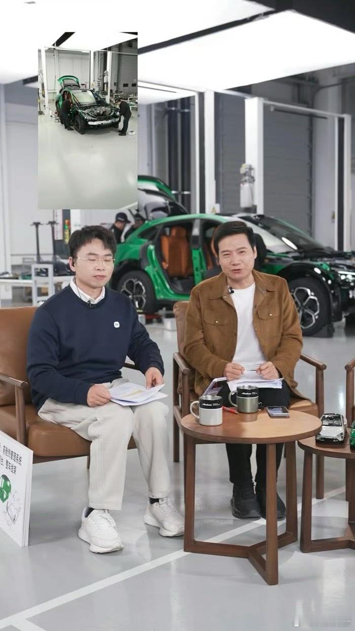 雷军直播回应质疑网上一直说小米造车被“百万网友严选”，一点小问题都能被放大，雷总