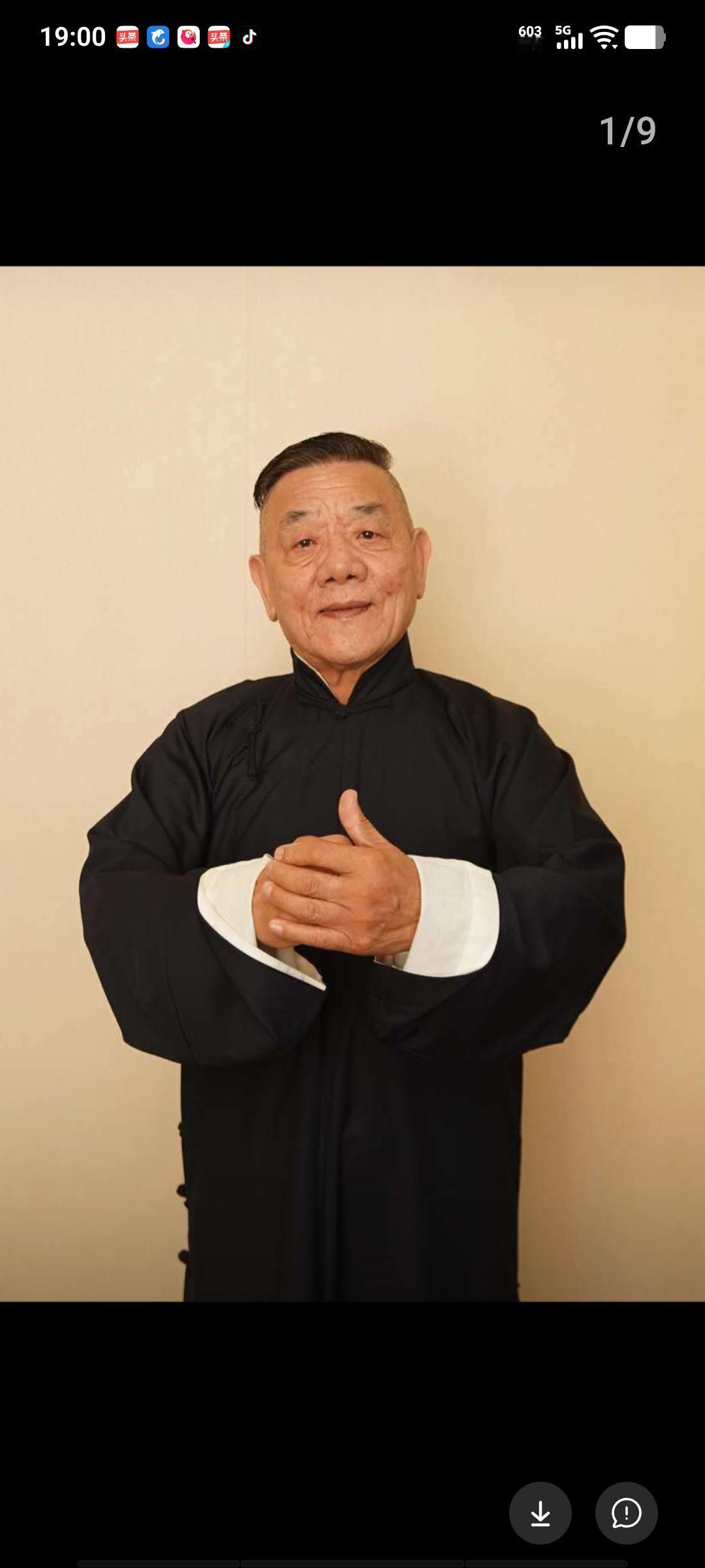 杨进明透露，他在德云社的收入，是退休金的三到四倍，郭德纲对他很好。很多相声演员退