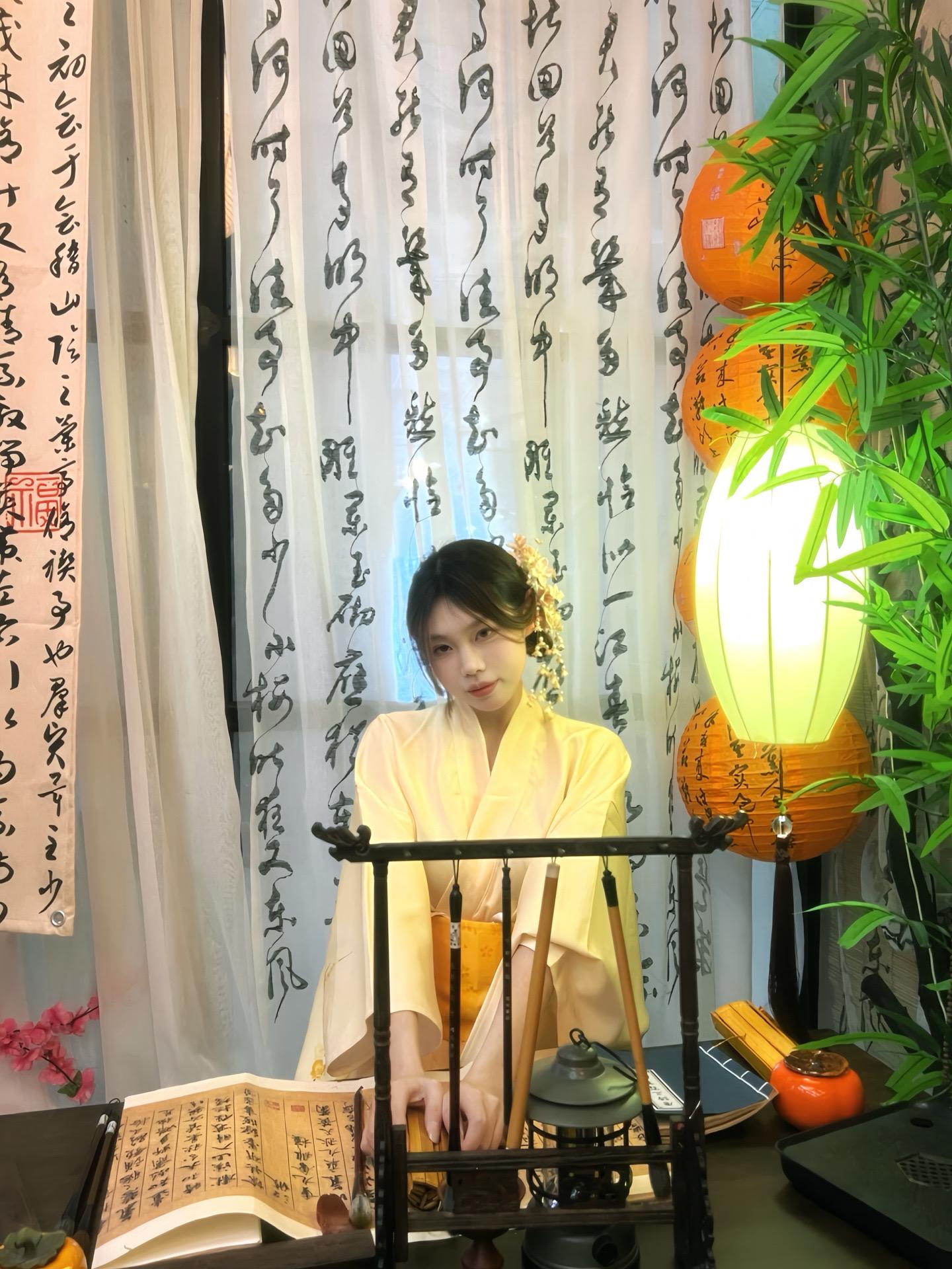 哦