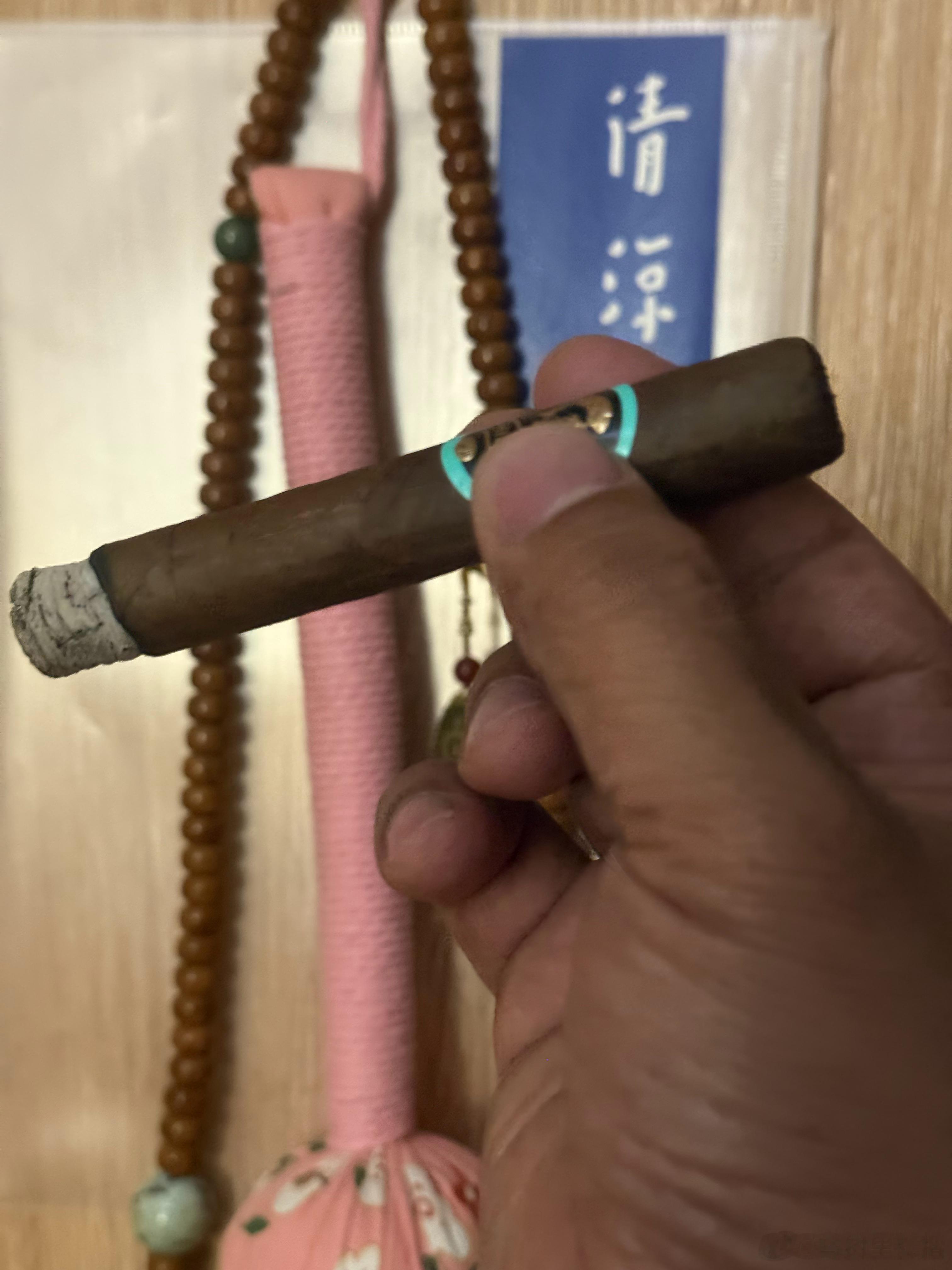 生活如杯酒，杯杯敬你们，是一首名由 耿远帮 创作的以“十杯酒”为引，分别敬自己、
