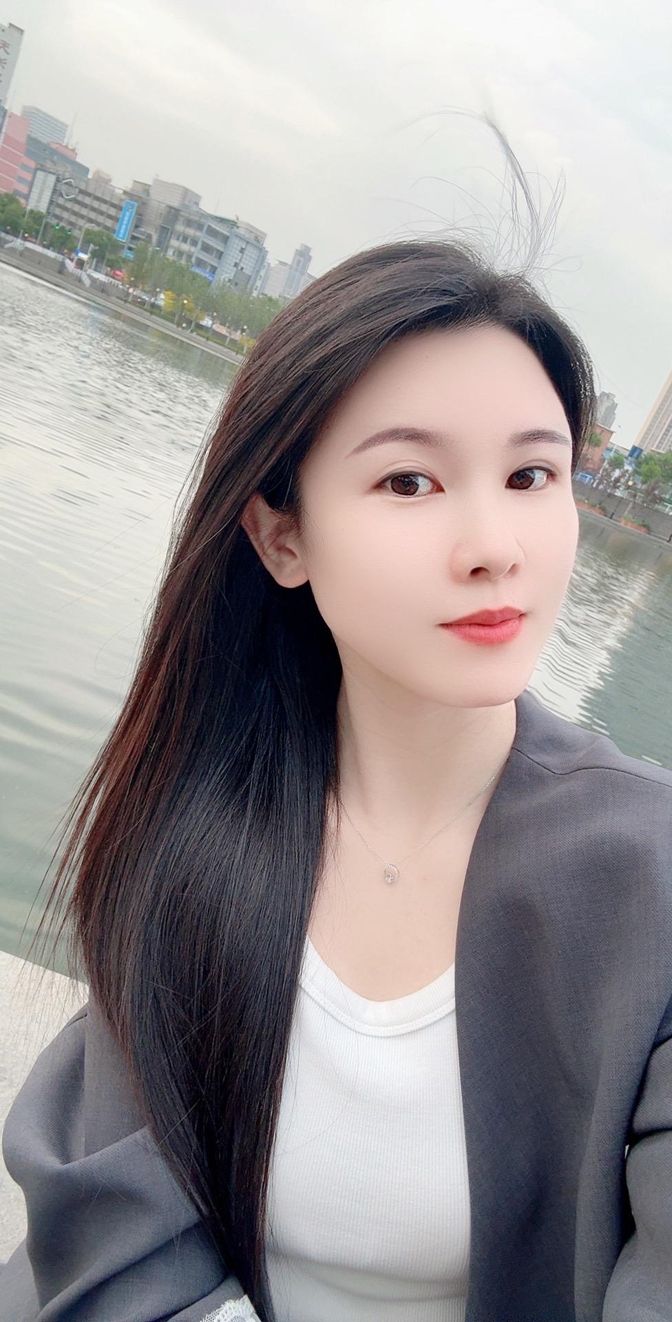 始终欠自己一个该有的模样，拥有更多的是选择而非妥协