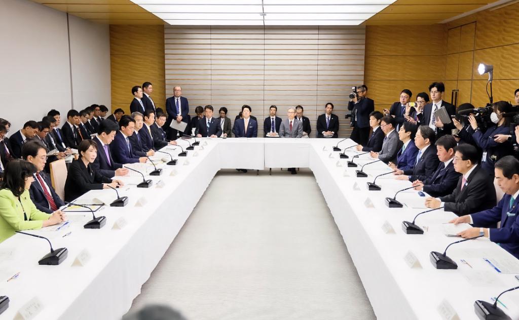 没人理，日本找中国了

根据日本方面报道，日本驻华大使馆在4月11日为参加外语指