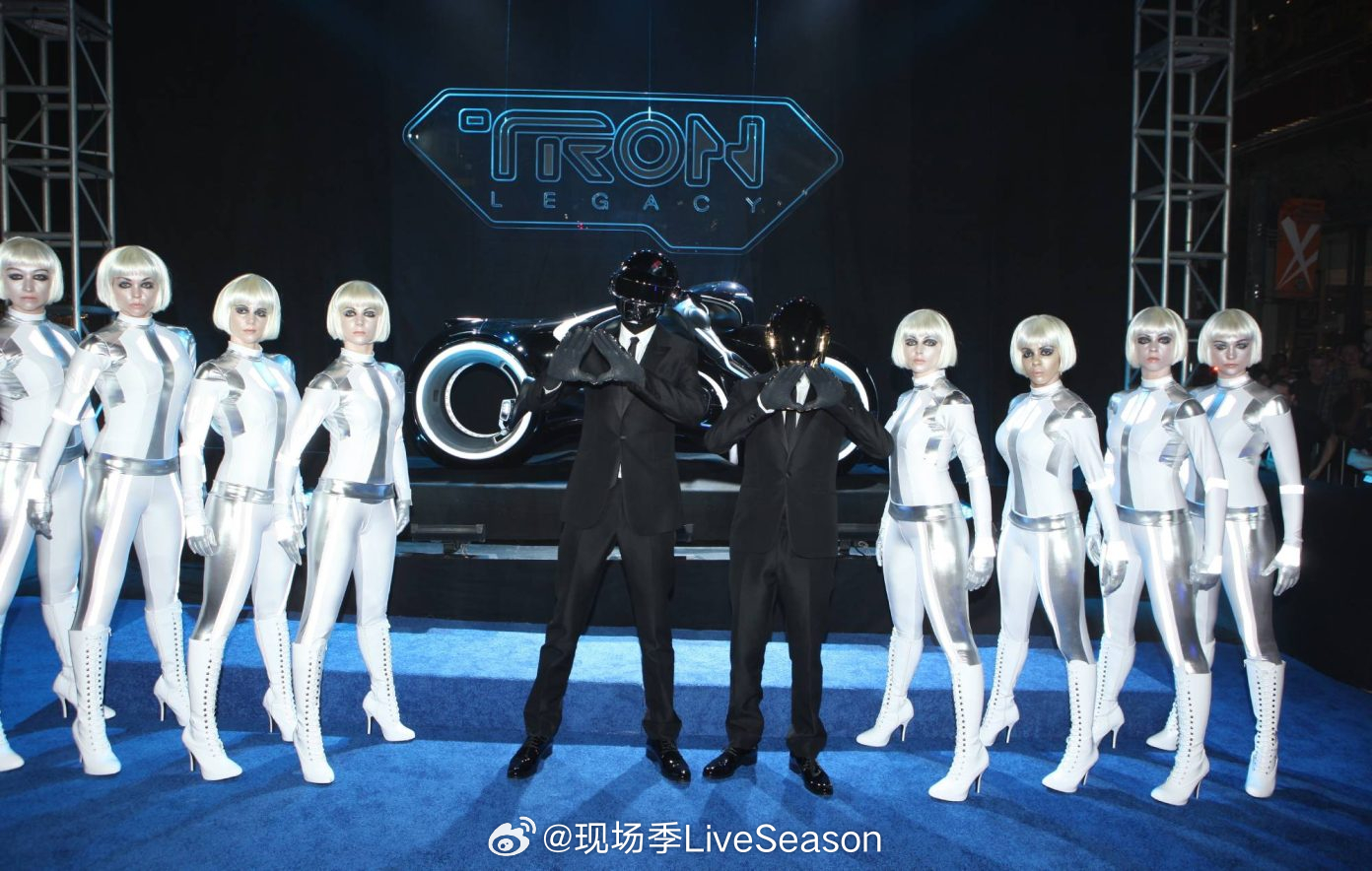 DaftPunk Daft Punk成员Thomas Bangalter近期在播