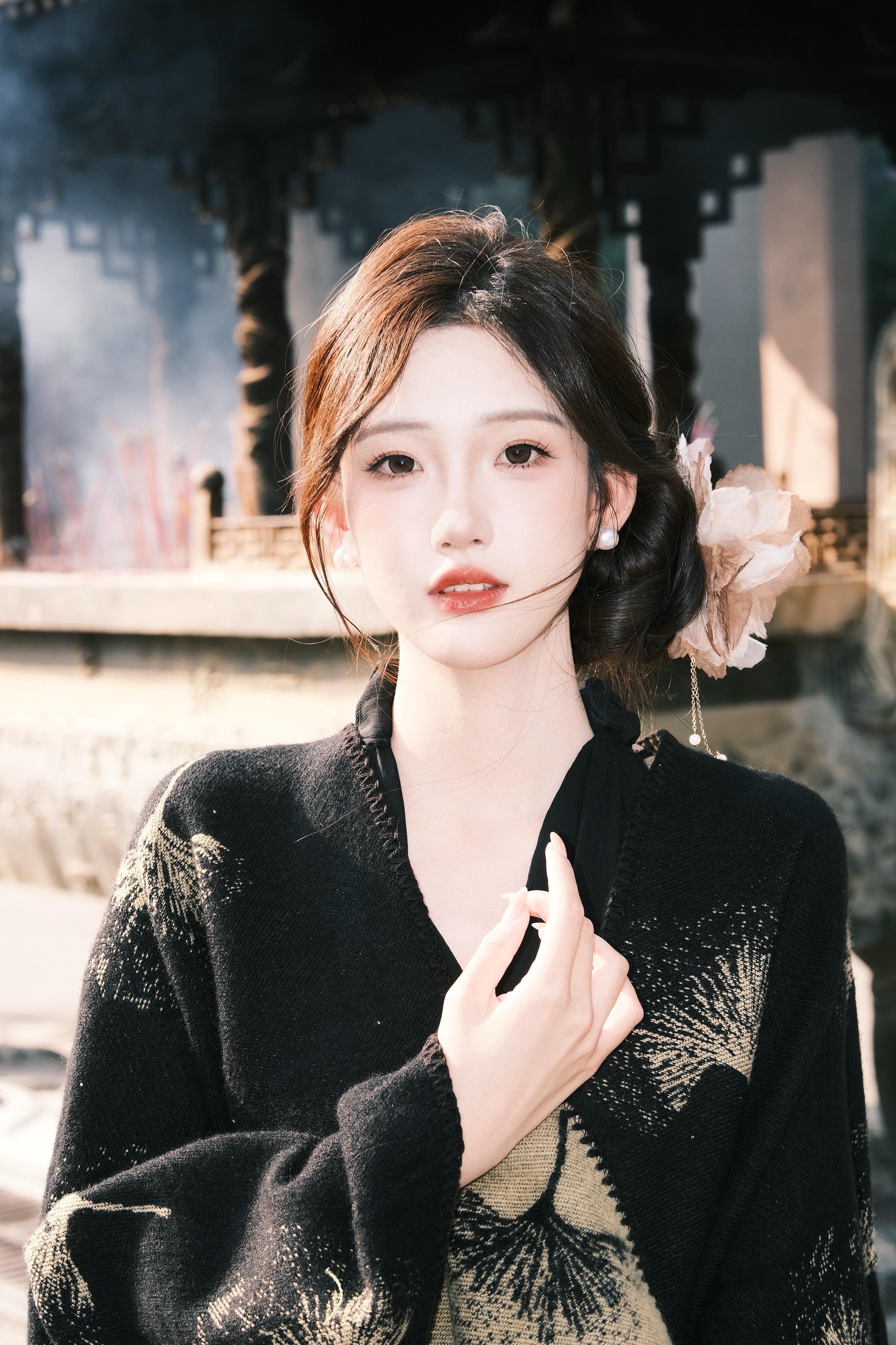 甜妹当久了都忘了自己是高冷女人了👩🏻。