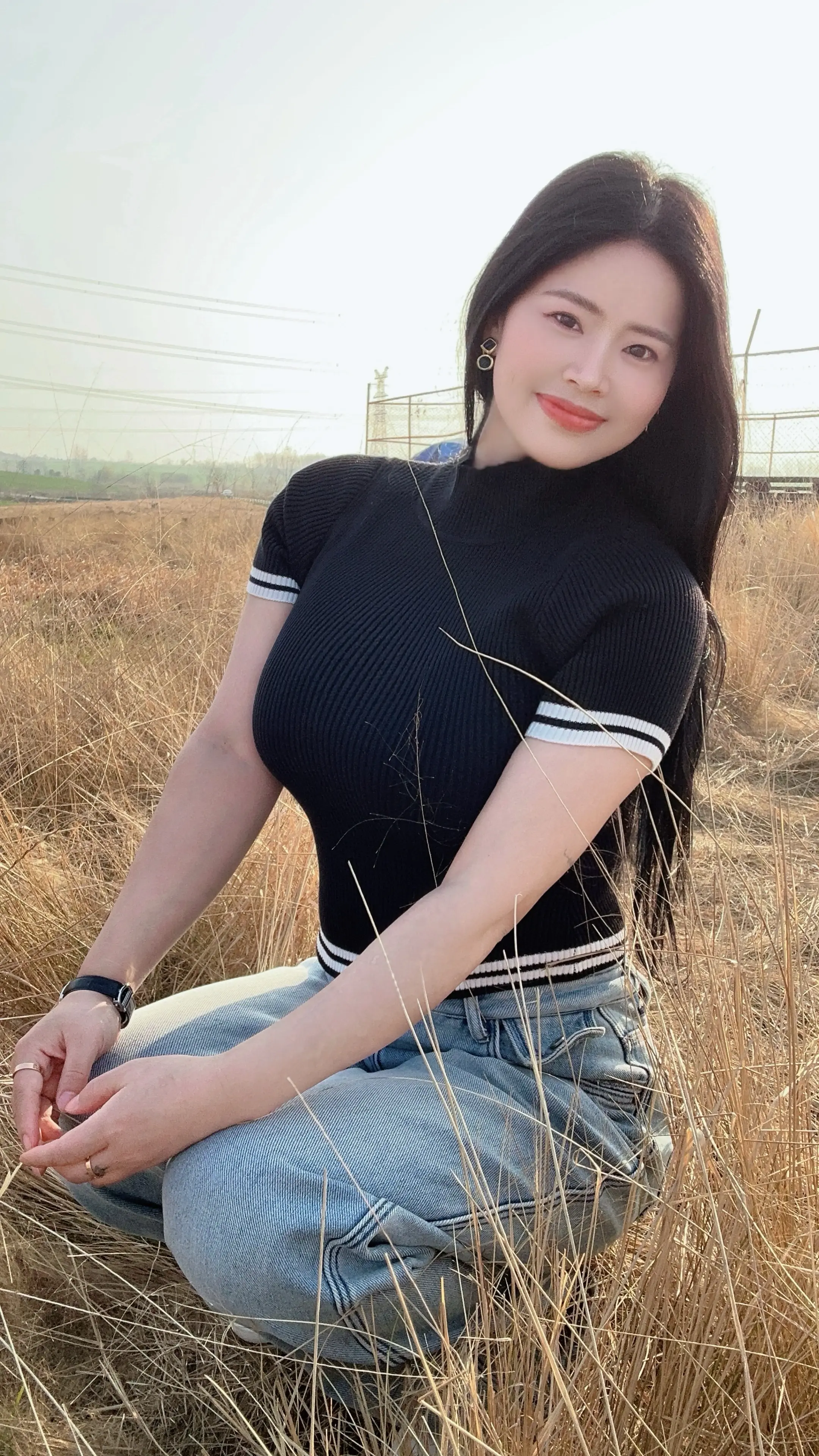 “心态胜过年龄，微笑胜过颜值，健康胜过金钱，三观胜过城府，无论你经历了...