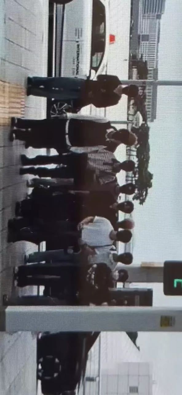 今天的smtr25练习生出发伦敦机场，十一个人? ​​​