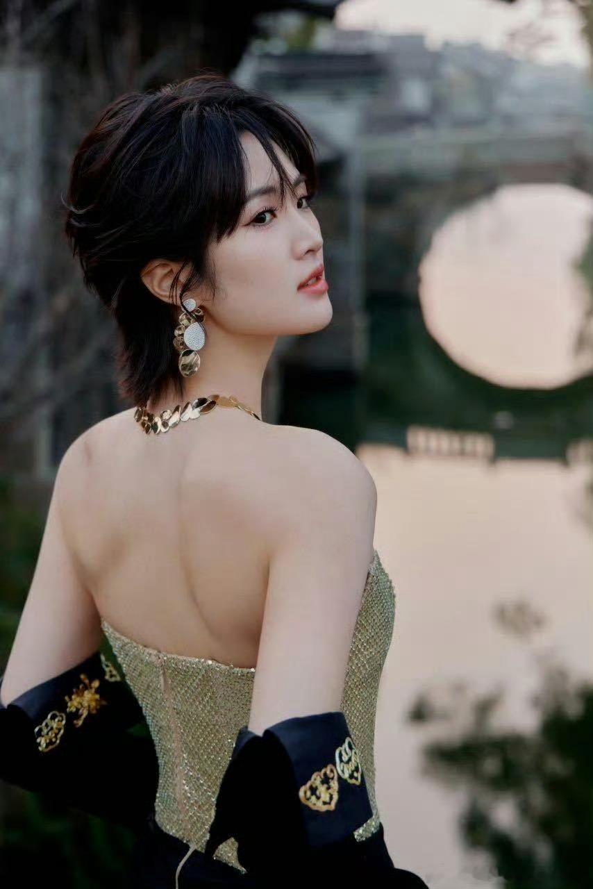 姚安娜在唐宫奇案有神秘身份女医工裴愈藏神秘，这个人设也太带感了吧，唐宫奇案真的太