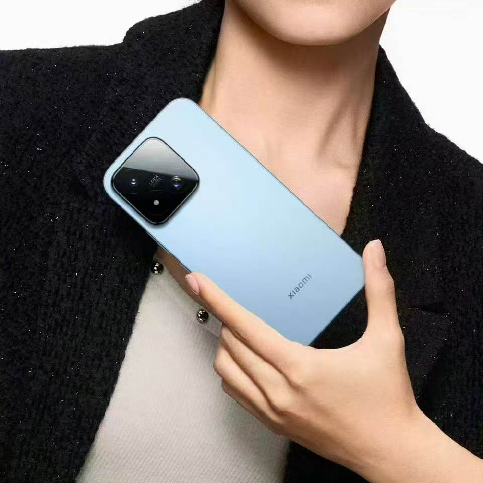 小米17Max续航实测超两台iPhone看完小米17 Max这续航对比，一台手机