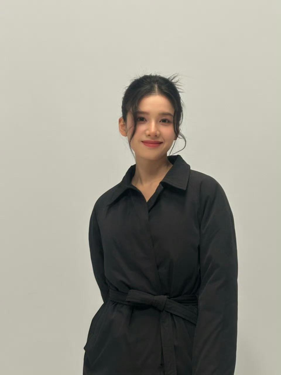 🥭电视剧《致我那菜市场的白月光》领衔主演：张婧仪网传主演：翟子路（已辟谣）导演