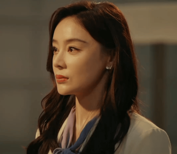 被嫌弃的味道成了一生的刺白靓靓的自卑藏在盐水鸭的味道里，童年一句嫌弃，成了刻进骨