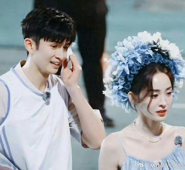 娜扎张云龙 全网祝福 不是，这热搜怎么回事？是真的吗？要是真的我可就真磕到真的了