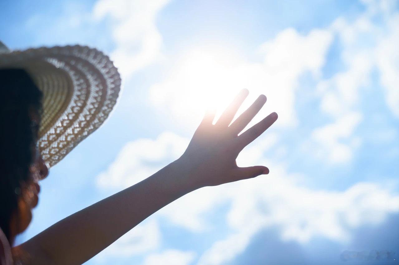 10件小事一个朋友告诉我，2025年，他买了40多万元的保健品。但是，如此“大动