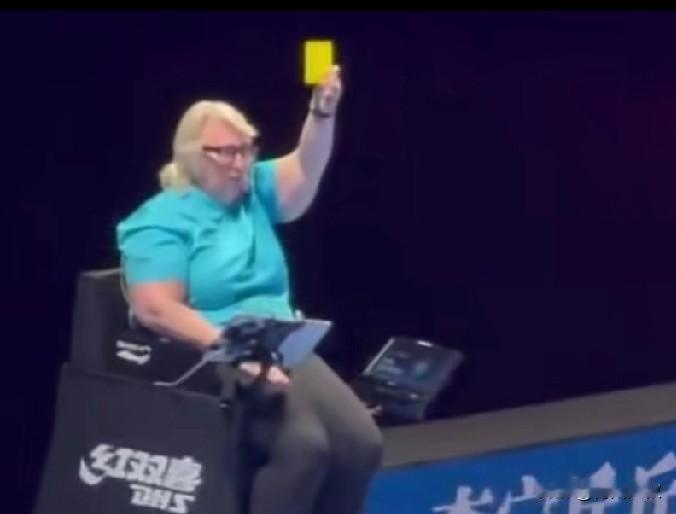 我去！澳门世界杯，裁判对孙颖莎的两次黄牌警告，竟然都没有依据！

澳门世界杯，