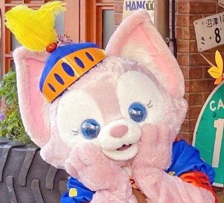 这大概就是年轻人最好的社交状态吧，在这一场派对中，每个人都是自己的主角，通过各种