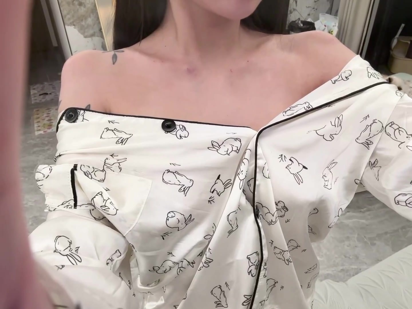 应该不明显吧