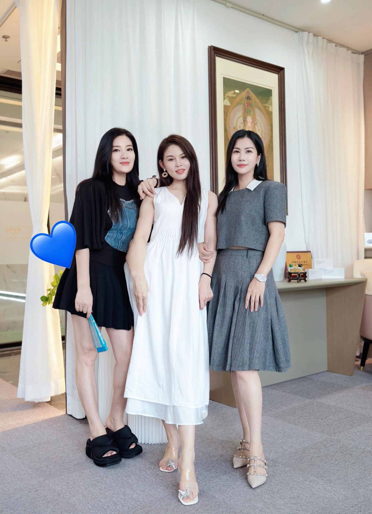 三位女士条件摆在眼前，要是换作是你，聪明的男人会怎么选？