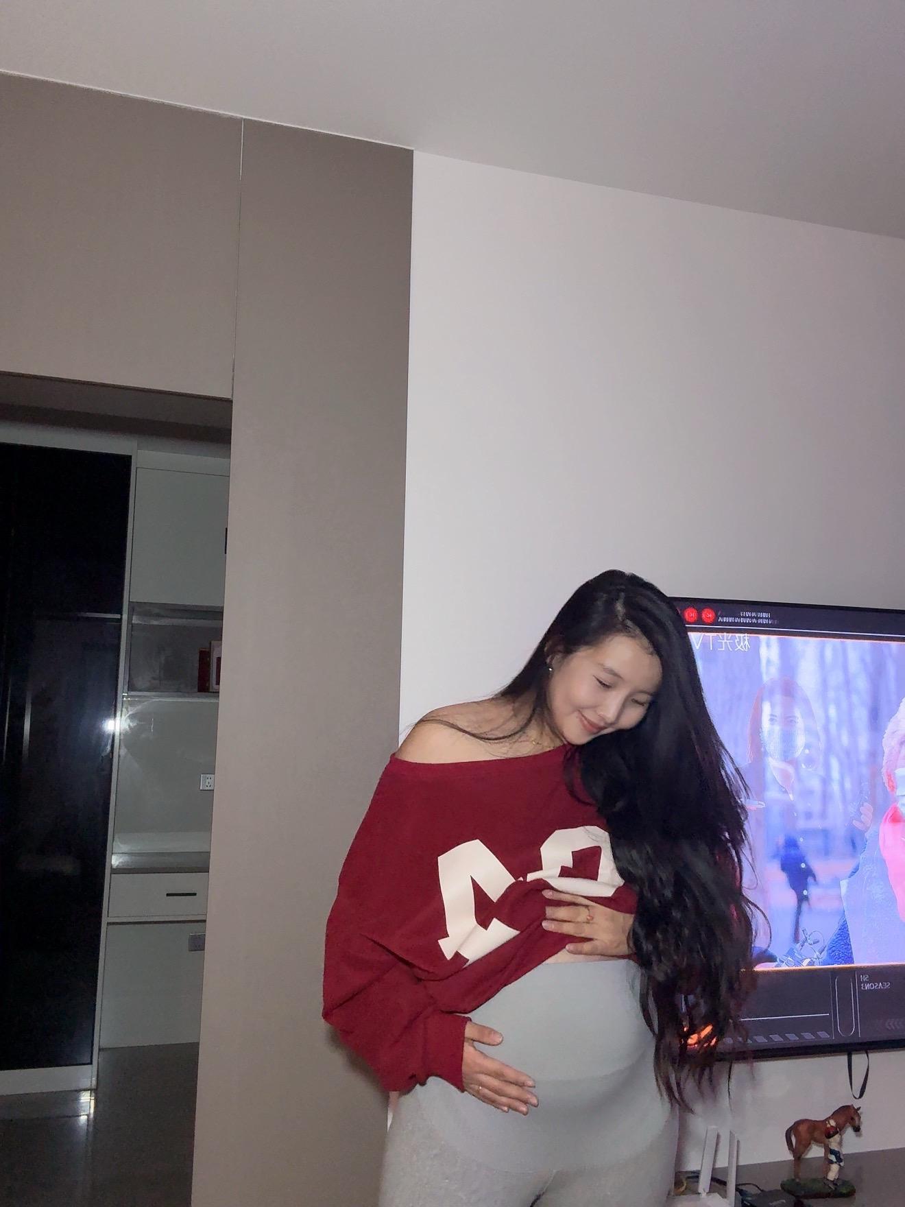 我的2025年只做了一件事 成为妈妈 当妈妈的第一年  这一年失去了自...