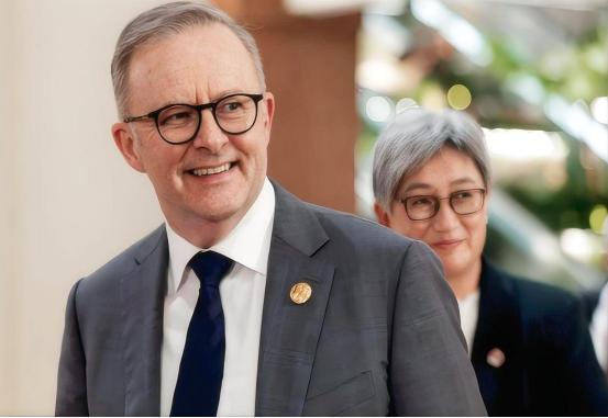 澳大利亚接到直白警告，一旦明抢达尔文港，中国不排除采取反制
澳大利亚执意强行收回