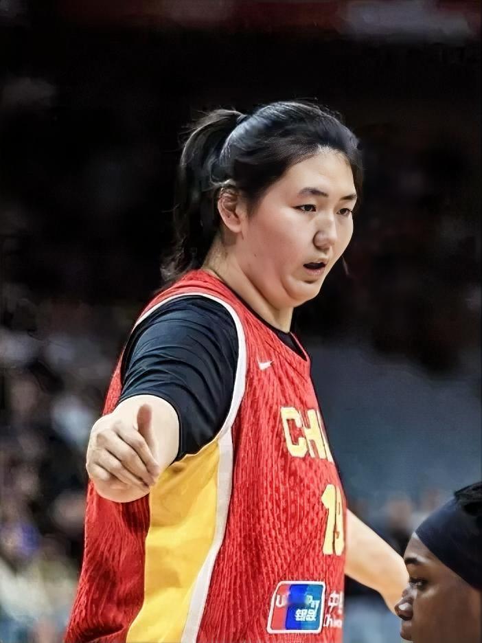 有韩旭和李月汝的火速增援，中国女篮的战力至少增加三成，有两位身经百战、能力出众的