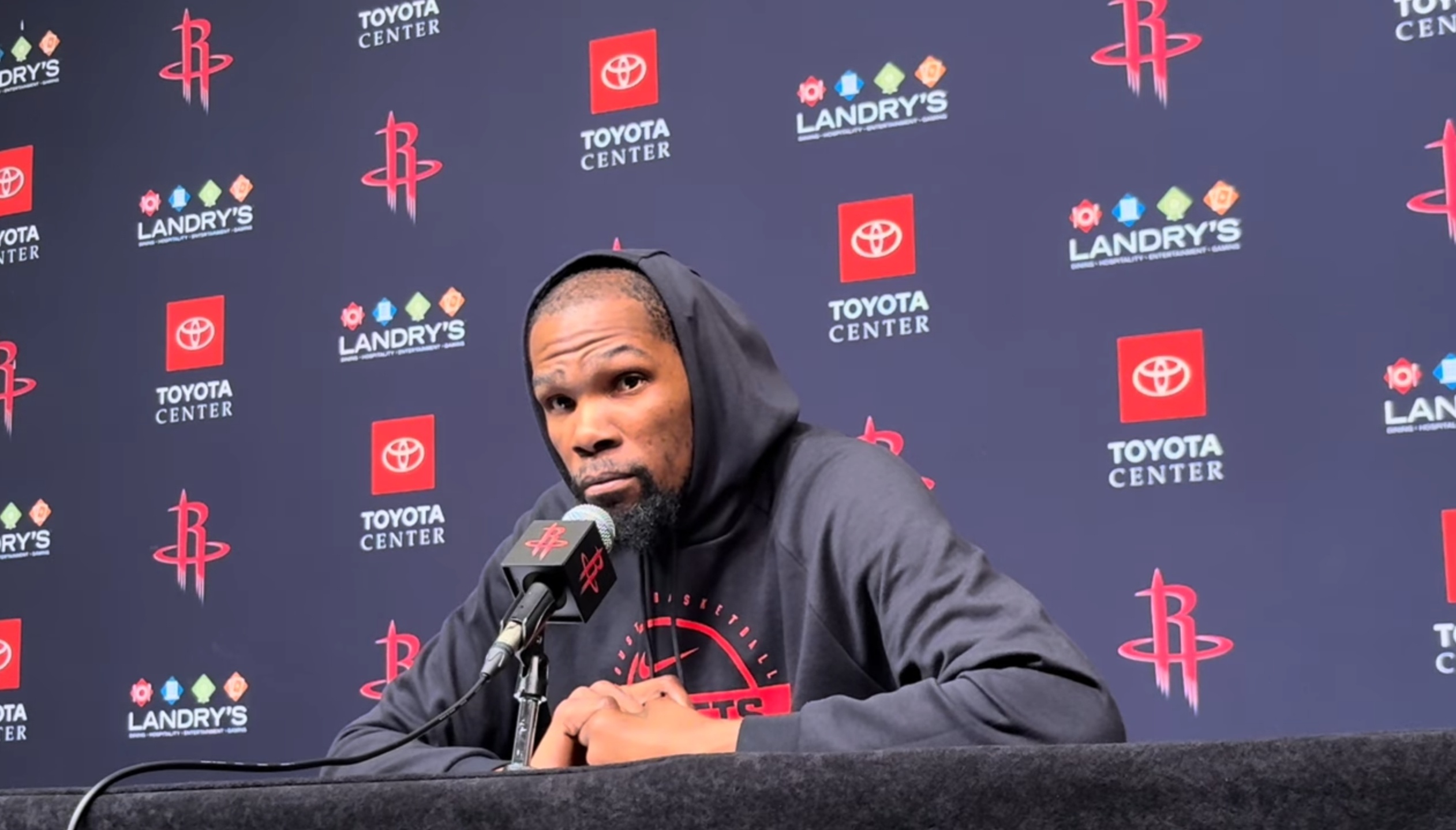 赛后杜兰特采访文字版记者：为什么球队整场比赛的斗志和拼劲会呈现出这种状态？你认为