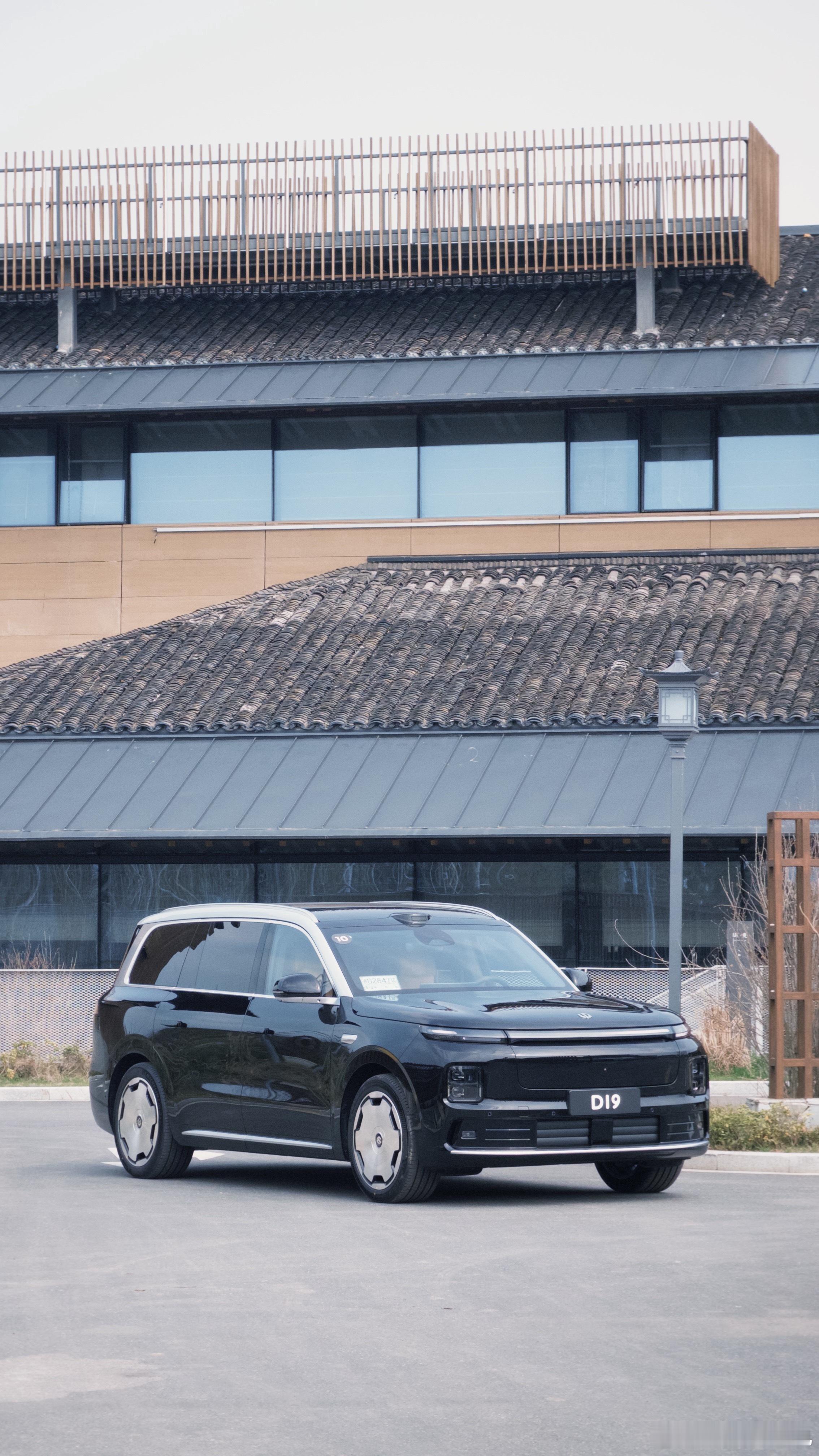 零跑 D19 的视频有点长，快一个小时还没剪完我看大家对辅助驾驶比较感兴趣，我来