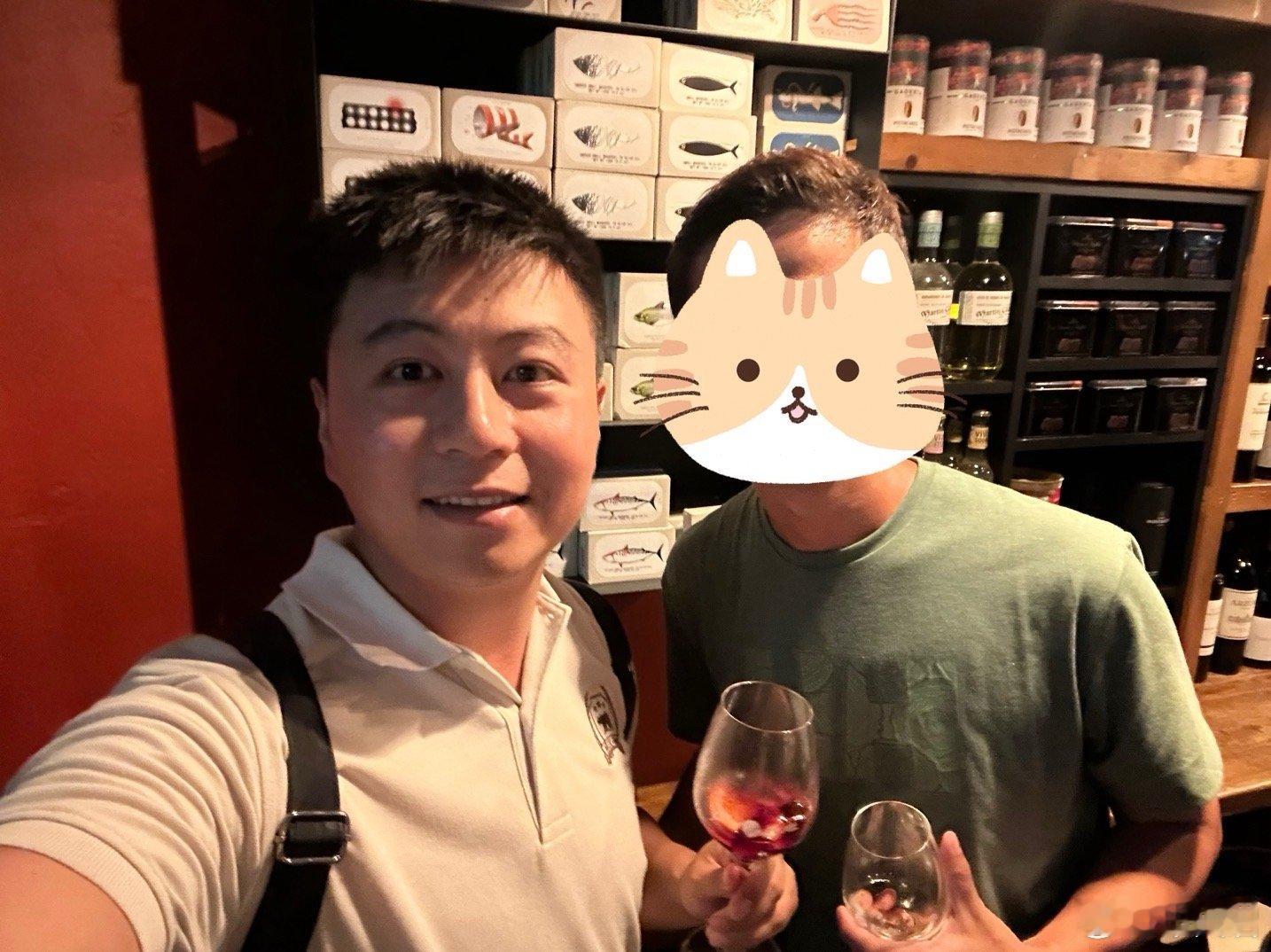 【瑞士IT行业工资吓人】在日内瓦，我见到了一个N年都没有谋面的当地华人小衫。小衫