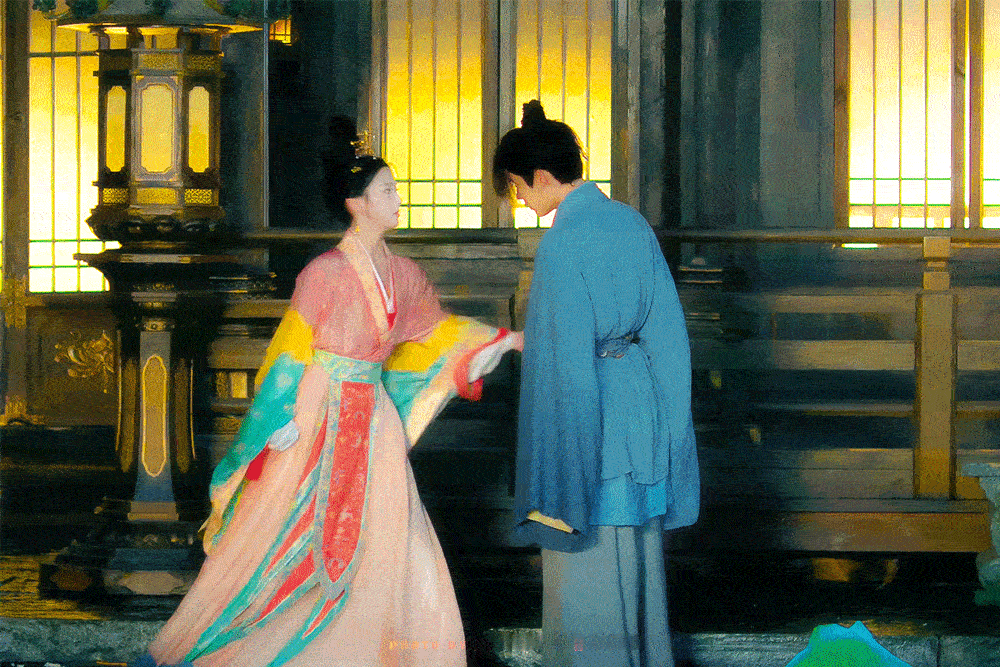 这套魏晋风造型衣袂翩跹真的好美～～～好适合仙侠剧 中式壁画仙女的感觉🍃🍃🍃