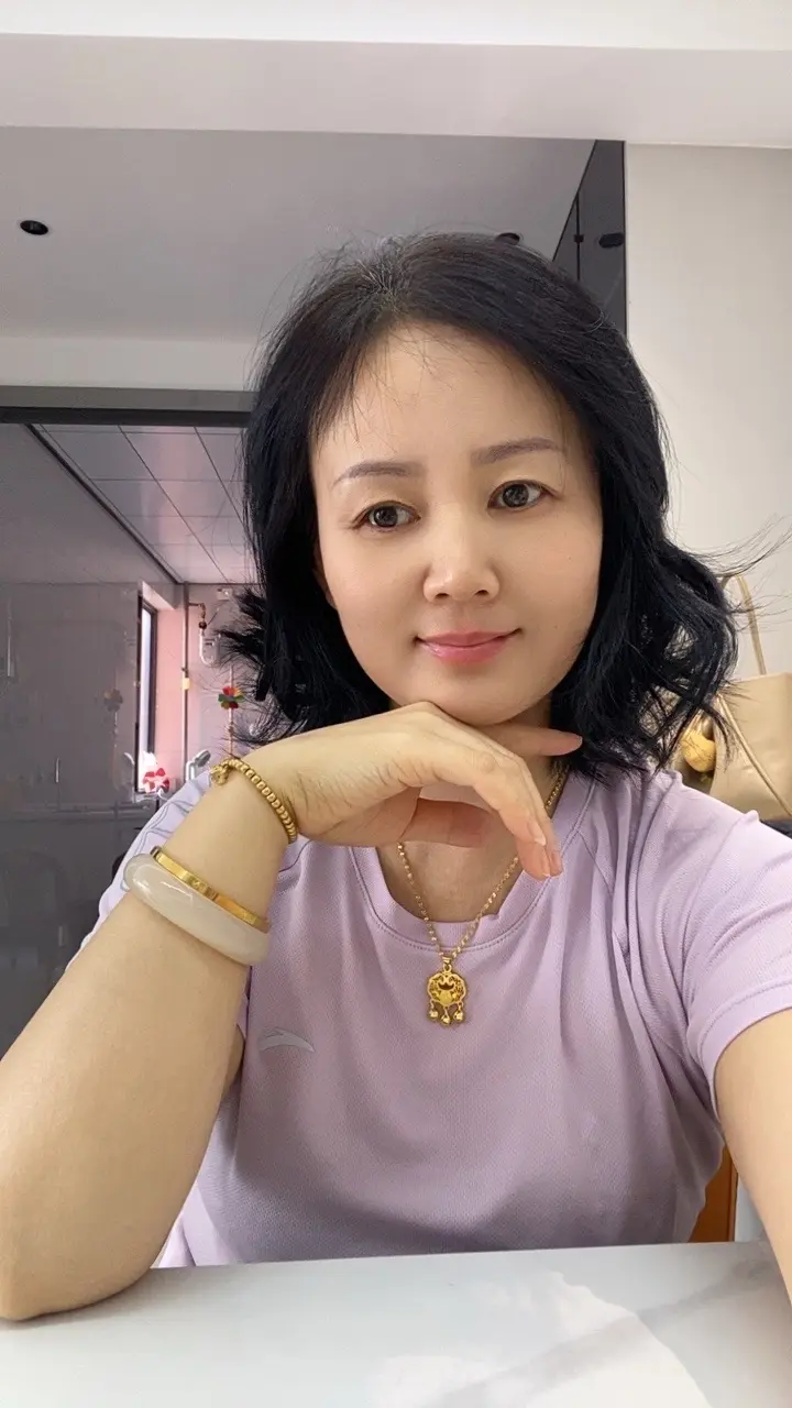 在经济条件允许的情况下，你一定要取悦自己。有些钱看似是乱花，其实是防止...
