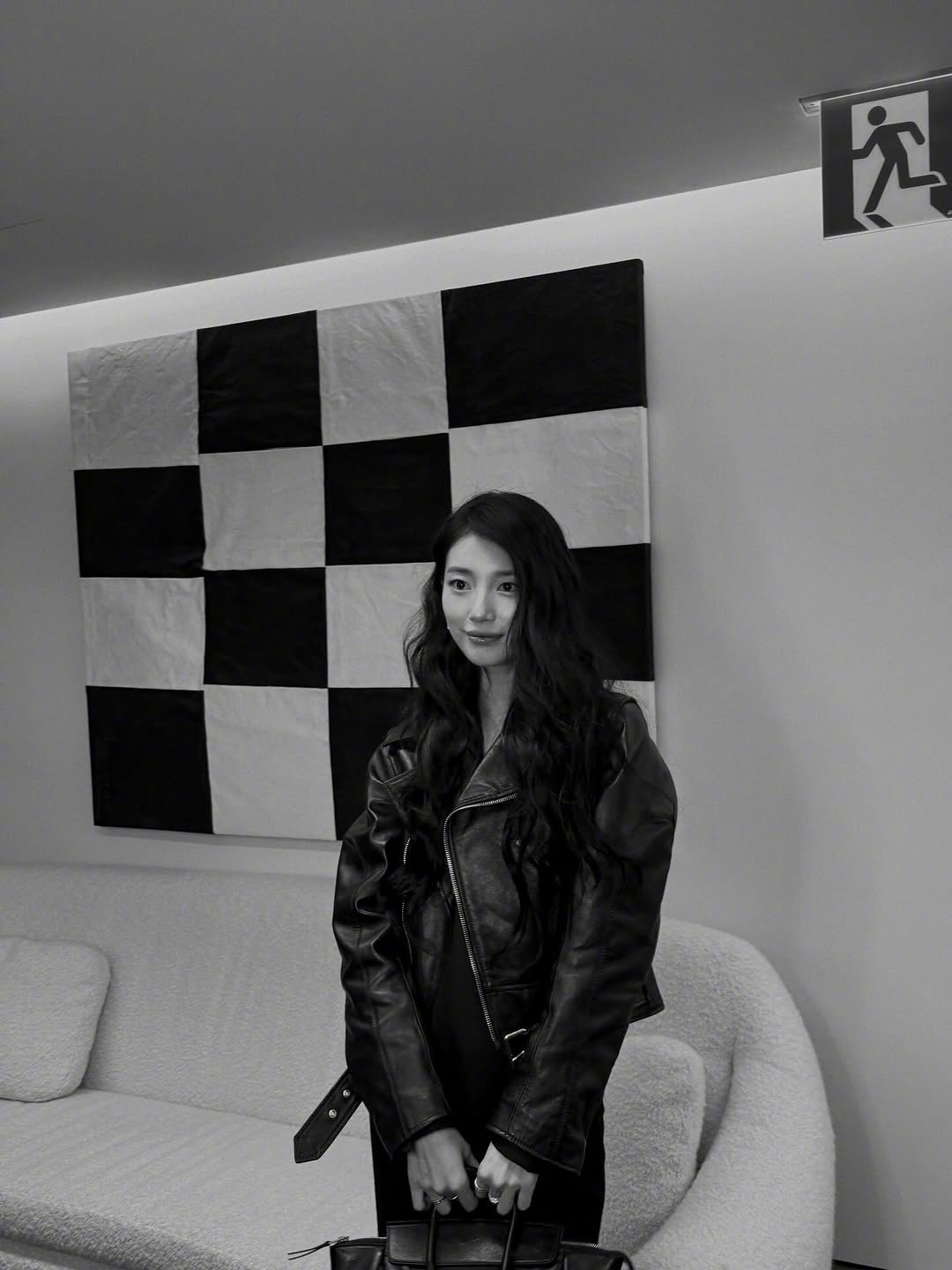 裴秀智 更新CELINE探店相关 