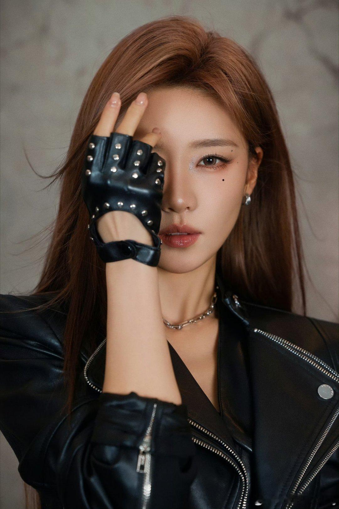 张月凌晨下班看到粉丝哭了乘风2026 张月和粉丝的双向奔赴啊，姐姐值得！期待新的