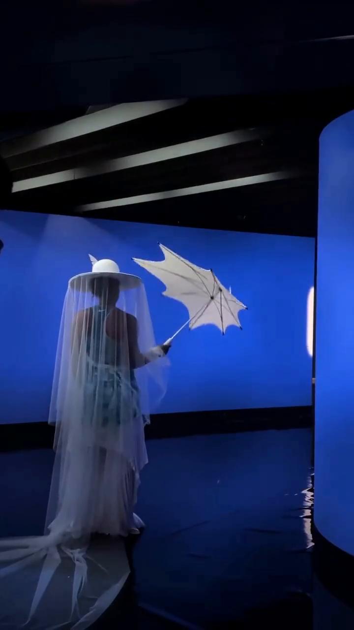 cause it's iconic and i love to do iconi