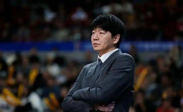 前天山东男篮与四川队的比赛，山东男篮赢下丑陋的比赛，除了本土球员面对四川全华班讨