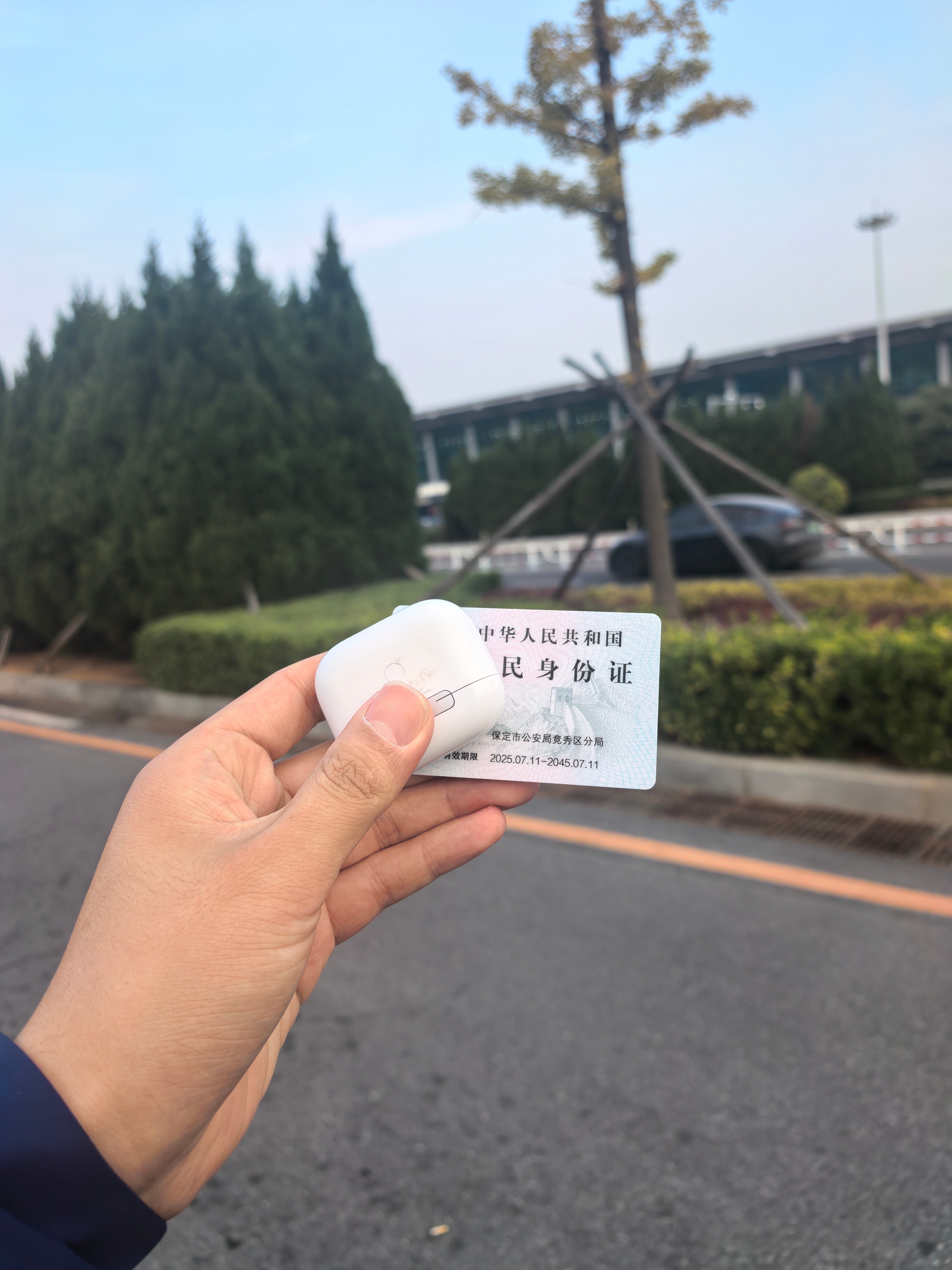 有没有人跟我一样出差只带这两样东西？[666]  ​​​