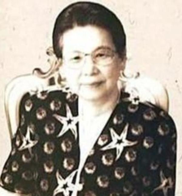 1988年，杨尚奎遗孀水静要去美国，李先念得知后，立马下令：“查查领事馆发证的人